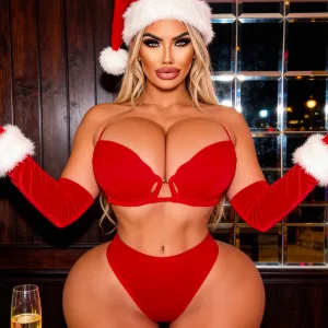 ON THE NAUGHTY LIST 🎅🏼 LEXI 🥵