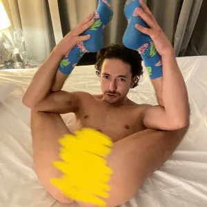 Romeo  Bottom