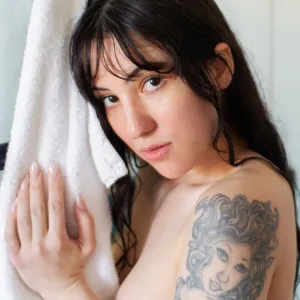 V a e ♡ Tiny Kinky GF ♡
