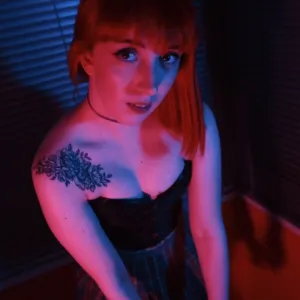 ✨𝔎𝔦𝔱𝔱𝔶 𝔏𝔲𝔫𝔞𝔯✨