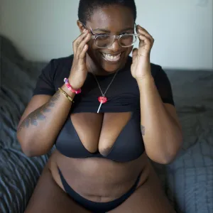 Zuri Love