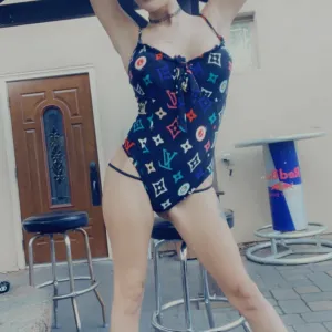 Nicki Starr
