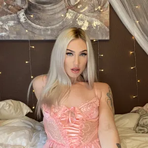 Λvi 🧸🍼