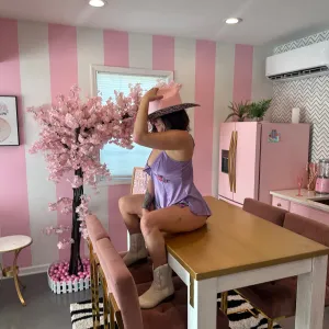 IttyBittyyShay