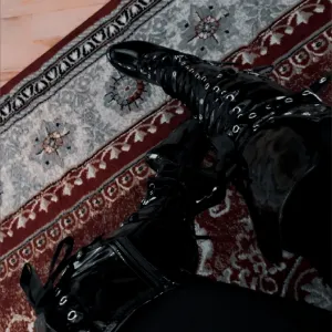 Mistress Mia