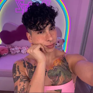 Emi Vela 💪🏼🎀