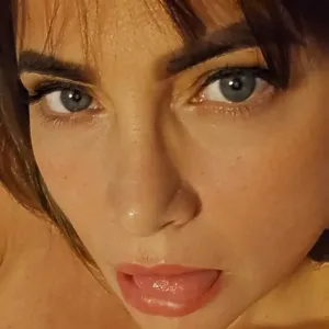 Vanessa Doval