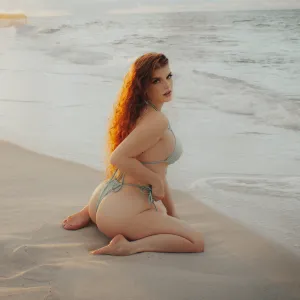 SexyRedinBedFree