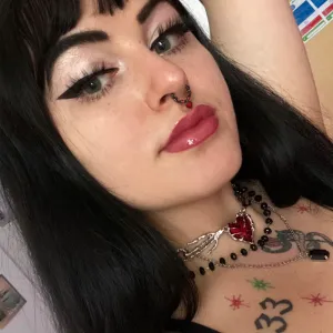 brat ♡ (free) INACTIVE, follow my vips!