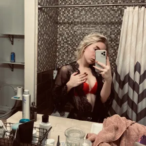 Petit treat 🥵