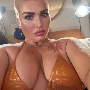Hot Step Mom🌿🤍