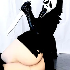 Spookii Mami