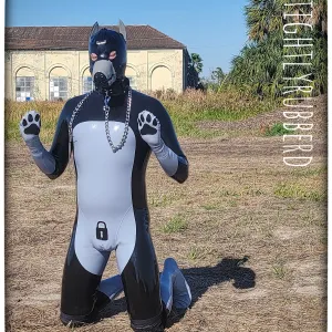 Tightlyrubberd