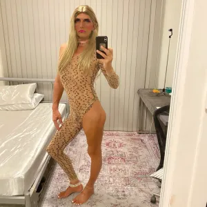 SISSY_SERA