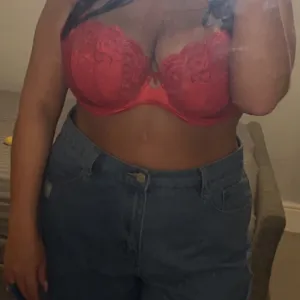 Sexy mom olivia