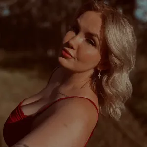 Anja 🌟