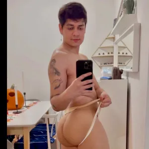 Tommy Twinky 🦖