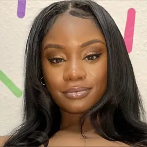 Little Laya🧁 - The Webs Kinkiest Ebony