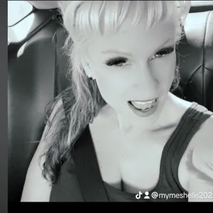 Meshelle