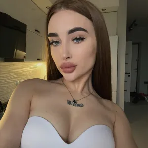 Kira😈💋