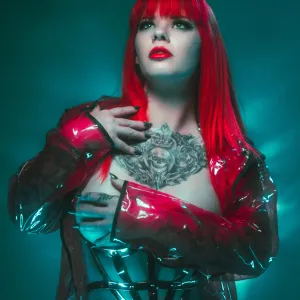 Miss Red Model