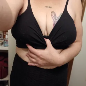 JigglyBoobs