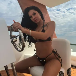 NayaVoss