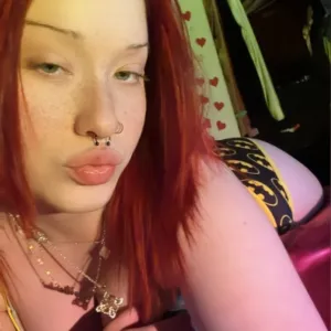 charlie 🍑