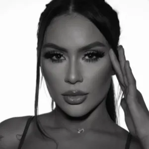 ANITTA HOT