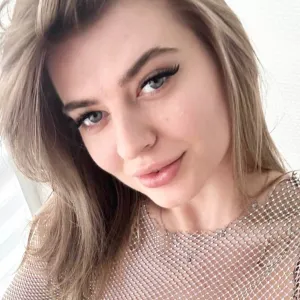 Keri 🐱🇺🇦