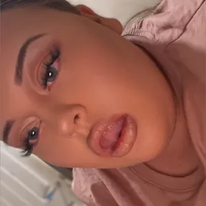 Big titty Blondie