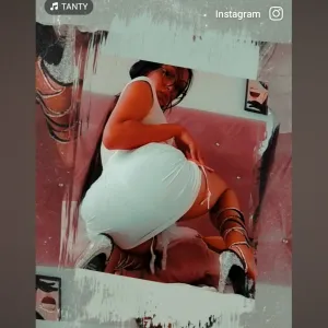 Debora🍒
