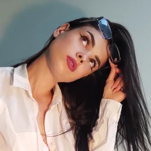 Vikki Hot 😈🔥