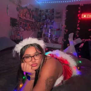 𝓓𝓮𝔃𝔃𝔂🧚🏽