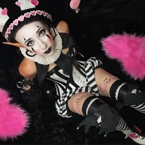 Lovefool Succubae
