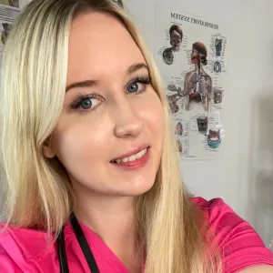 Mia 👩‍⚕️🩺🏥