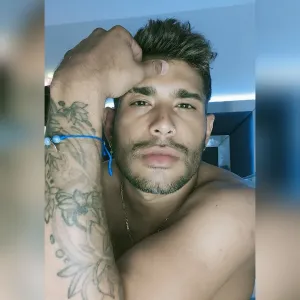 ElFlakoLatino💎💦🏆 VIDEOCALL 📲