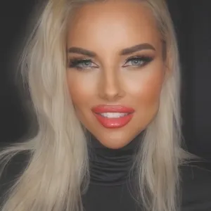 Chiara Blond