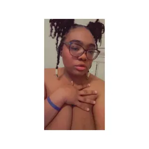 Big Booty Brat 💕🖤