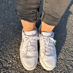 Nylongirl09