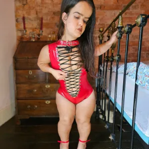 Cait, Britain's smallest glamour model