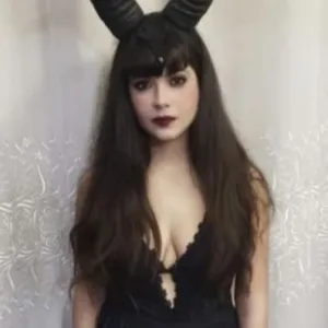 Julinha 👻