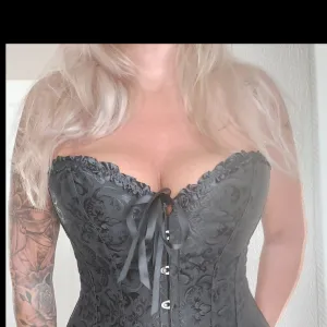 Sandy_Pierced