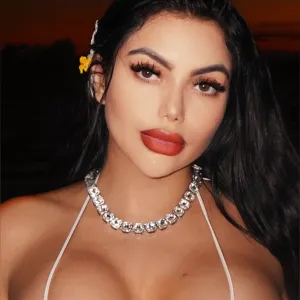 𝐋𝐀𝐓𝐈𝐍𝐀 𝐅𝐀𝐓 𝐀𝐒𝐒 🍑