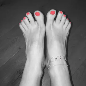 tiptoeing_angel