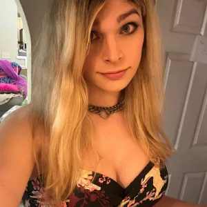 Dolly Demure