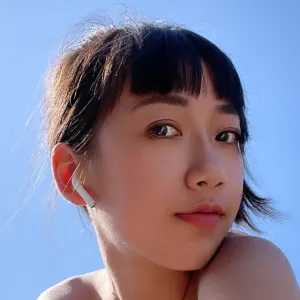 Nicole 🍑 Asian 💦  Kim