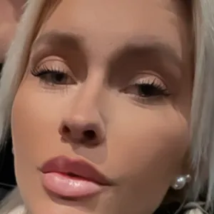 Blondie Bea 👱‍♀️