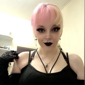 Roxie Monroe
