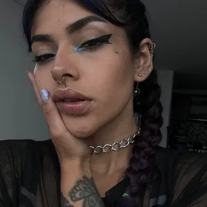 𝖁𝖎𝖔𝖑𝖊𝖙𝖆 🌙